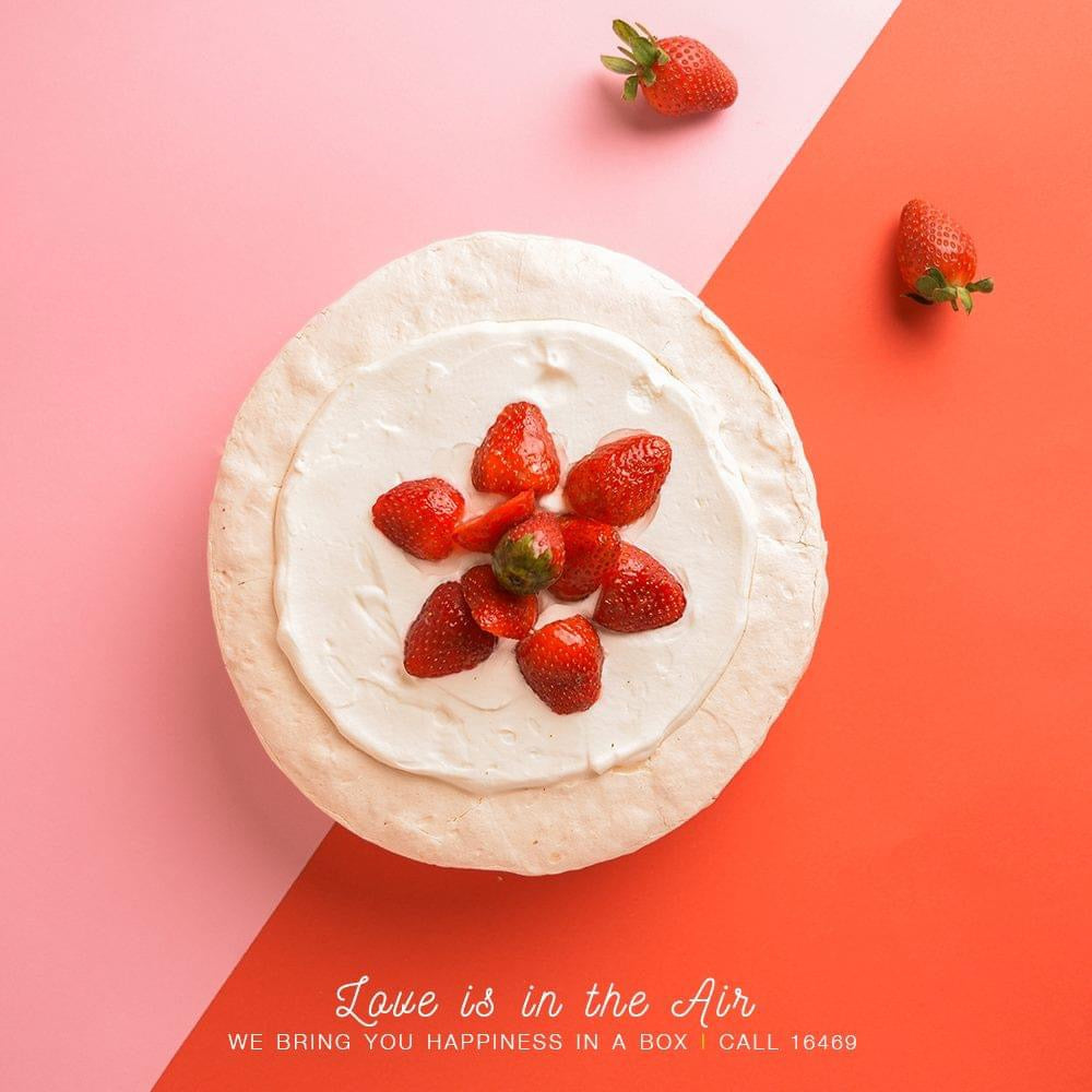 Strawberry Pavlova